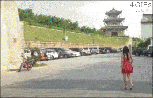 Làm ơn còn mắc oán thế này đây.