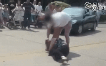 Chang trai danh tieu tam khien bo me ly hon, dan mang ha he