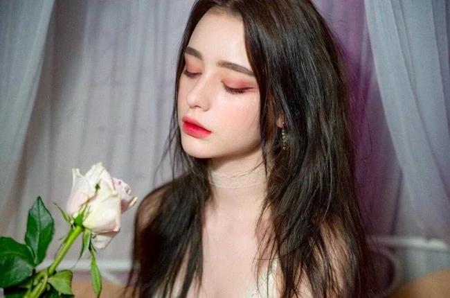 Bí quyết duy trì nhan sắc giúp phụ nữ Ukraine được bình chọn đẹp nhất thế giới