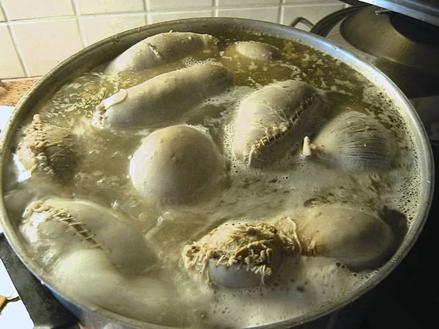 Rùng mình với những đặc sản khó nuốt nhất của Iceland