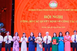 Công bố quyết định về công tác cán bộ tại Cơ quan Uỷ ban Trung ương MTTQ Việt Nam