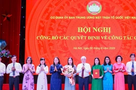 Công bố quyết định về công tác cán bộ tại Cơ quan Uỷ ban Trung ương MTTQ Việt Nam