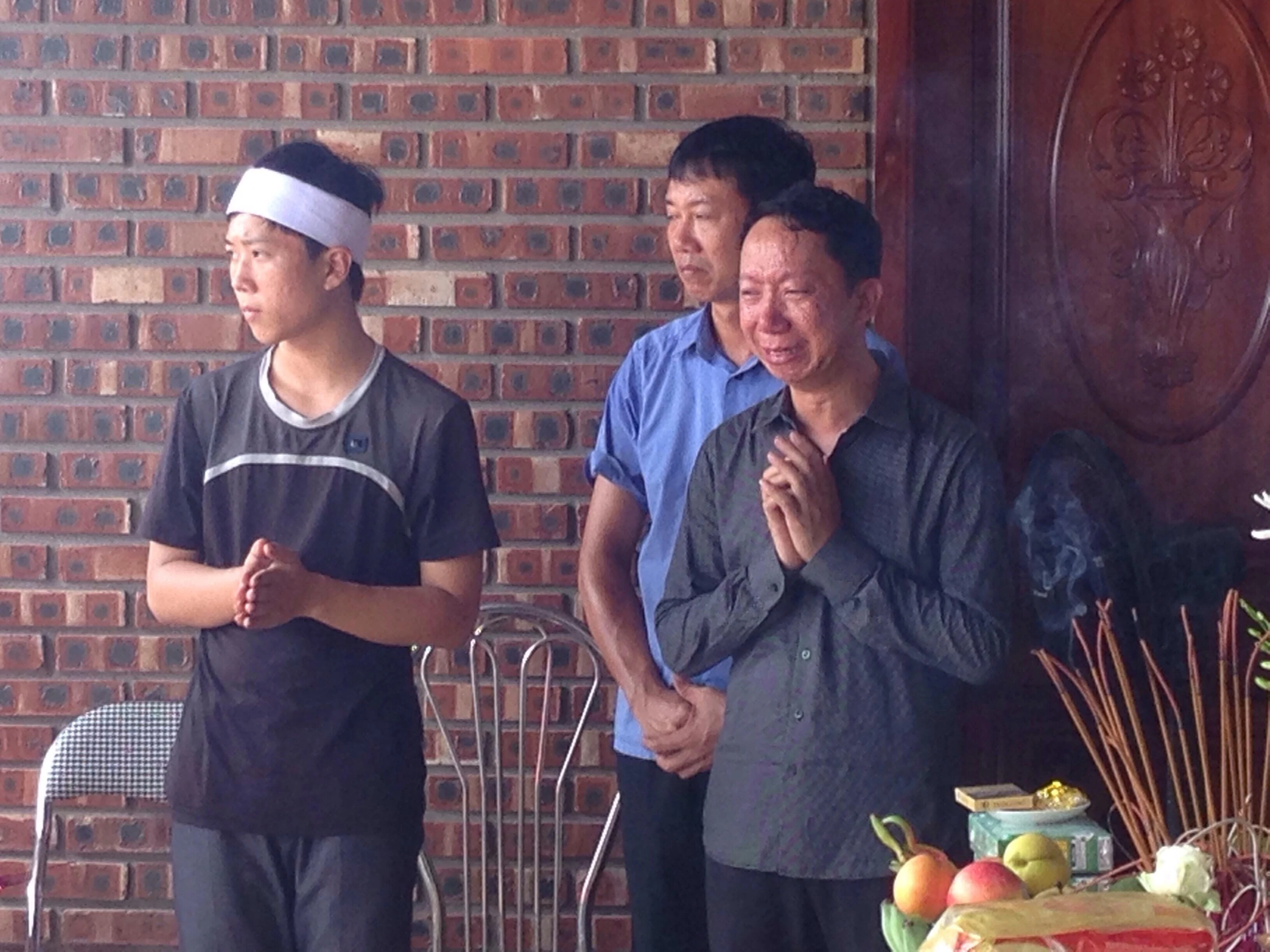 Xót thương đám tang học sinh bị bỏ quên trên xe tử vong