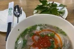 Tô phở 346.000 đồng ở sân bay Cam Ranh bán đúng giá nhưng vẫn gây tranh cãi?