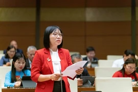 Kiến nghị quy định chặt, ngăn viên chức 'chân trong chân ngoài'