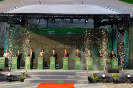 Nhấn nút khởi công, khánh thành các siêu dự án tại Quảng Ninh