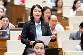 Đề nghị siết trách nhiệm doanh nghiệp xử lý rác thải điện tử, pin mặt trời