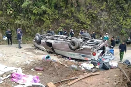 Cục CSGT thông tin vụ tai nạn lật xe chở đoàn từ thiện ở Lào Cai