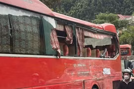 Hai xe khách đâm nhau khiến một hành khách tử vong