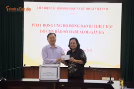 VUSTA phát động ủng hộ đồng bào bị thiệt hại do bão số 10