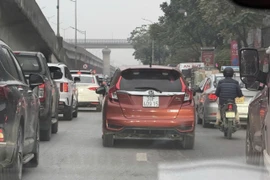 Từ sáng sớm 26 tháng Chạp, người dân ùn ùn rời Hà Nội về quê đón Tết