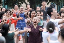 Đề xuất bổ sung chỉ số hạnh phúc của người dân vào Văn kiện Đảng