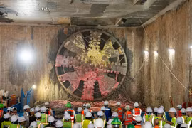 Chính thức khoan nối thông toàn tuyến metro Nhổn - Ga Hà Nội