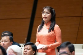 Đại biểu Quốc hội 'báo động' tình trạng 'nghiện mạng xã hội'