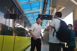 Đường sắt đô thị Nhổn - Ga Hà Nội lại "dính" sự cố, hành khách bị...rời tàu