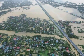 Sông Mã vượt mức lũ lịch sử, Thanh Hoá gồng gánh qua bão