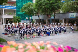 Hà Nội rét đậm, nhiều trường tiểu học lùi giờ vào lớp