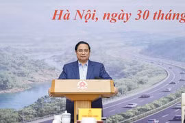 Không để '1 km đường cao tốc nhưng có tới mười mấy nhà thầu cùng làm'