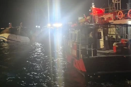 Chìm tàu ở Quảng Ninh, đã cứu được 10 người, tìm thấy 34 thi thể