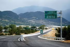 Nhiều vị trí trên tuyến cao tốc Vân Phong - Nha Trang nguy cơ mất ATGT