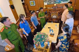 Khám xét công ty, nơi ở của của Bầu Đoan - Tổng giám đốc Đông Á