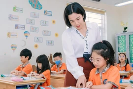 Quốc hội chính thức thông qua Luật Giáo dục, không cấm giáo viên dạy thêm