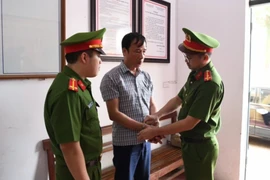  Bắt khẩn cấp chủ tịch xã vì để xảy ra khai thác đất lậu ở Phú Thọ