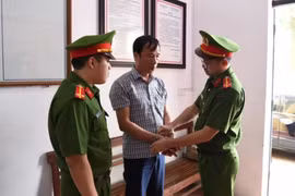  Bắt khẩn cấp chủ tịch xã vì để xảy ra khai thác đất lậu ở Phú Thọ