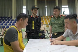 Triệt phá công ty 'ma' ở Campuchia lừa đảo gần 400 người