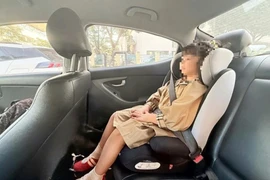 Đề xuất ô tô vận tải hành khách không bắt buộc lắp thiết bị an toàn trẻ em