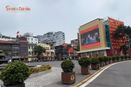 Tranh cãi về diện mạo Quảng trường Đông Kinh Nghĩa Thục sau phá "Hàm cá mập"