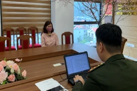 'Cái bẫy' pháp lý khi đổi tiền lẻ trái phép dịp Tết