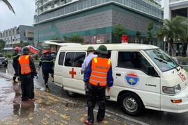 Phát hiện xác nam giới trôi dạt ở vùng vịnh Hạ Long