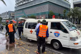 Phát hiện xác nam giới trôi dạt ở vùng vịnh Hạ Long