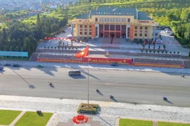 Phó Chủ tịch MTTQ Việt Nam Hà Thị Nga chuẩn bị tiếp xúc cử tri tại Lai Châu