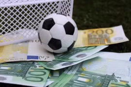 Đề xuất được cá cược bóng đá tối đa 10 triệu đồng mỗi ngày