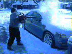 Một mẹo cực hay để phủi sạch tuyết ngày đông lạnh.