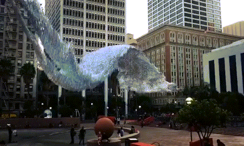 Nhiều người không khỏi ngỡ ngàng và thán phục tài năng của người nghệ sĩ đã sáng tạo ra tác phẩm nghệ thuật có 1-0-2 này.