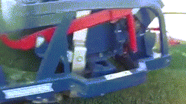 Máy thu hoạch cỏ siêu thông minh.