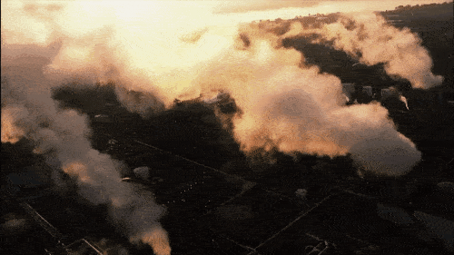 Từ 1 đến 2 ngày tiếp theo, khắp nơi trên Trái đất là những cột khói do các nhà máy bơm nước xả thẳng ra ngoài môi trường, khí gas độc, khí thải nhà máy cũng ngang nhiên tràn ra do không được cung cấp điện để xử lý. (Nguồn Viral Nova)