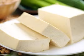 Đậu phụ bổ dưỡng nhưng nhóm người này hạn chế ăn