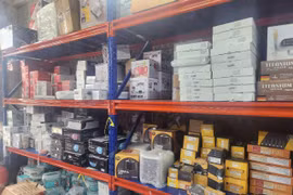 Tạm giữ lượng lớn đồ gia dụng không rõ nguồn gốc tại Hà Nội