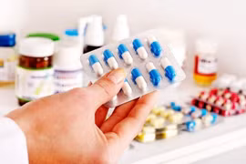 Yêu cầu bảo đảm cung ứng thuốc đầy đủ cho mùa dịch và Tết Nguyên đán