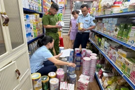 Nghệ An tạm giữ gần 200 sản phẩm sữa bột trẻ em nhập lậu