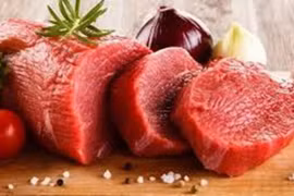 Thịt bò dinh dưỡng cao nhưng nhóm người này hạn chế ăn