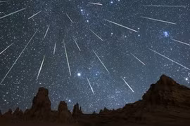 Việt Nam sắp quan sát được mưa sao băng phương Nam siêu tốc rực sáng