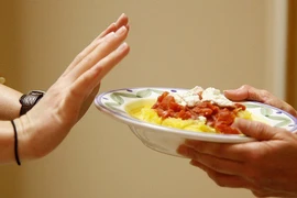 Ăn tối muộn gây béo phì, nhiều vấn đề sức khỏe nguy hiểm