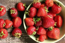 Ăn dâu tây đúng cách để bảo vệ tim mạch, huyết áp