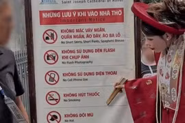 Từ sự việc của Ngân 98, đâu là quy định đội mũ vào nhà thờ?