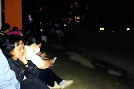 Vụ Phụ huynh xếp hàng từ 1h sáng đặt chỗ lớp 10 cho con, Sở GD&ĐT nói gì?